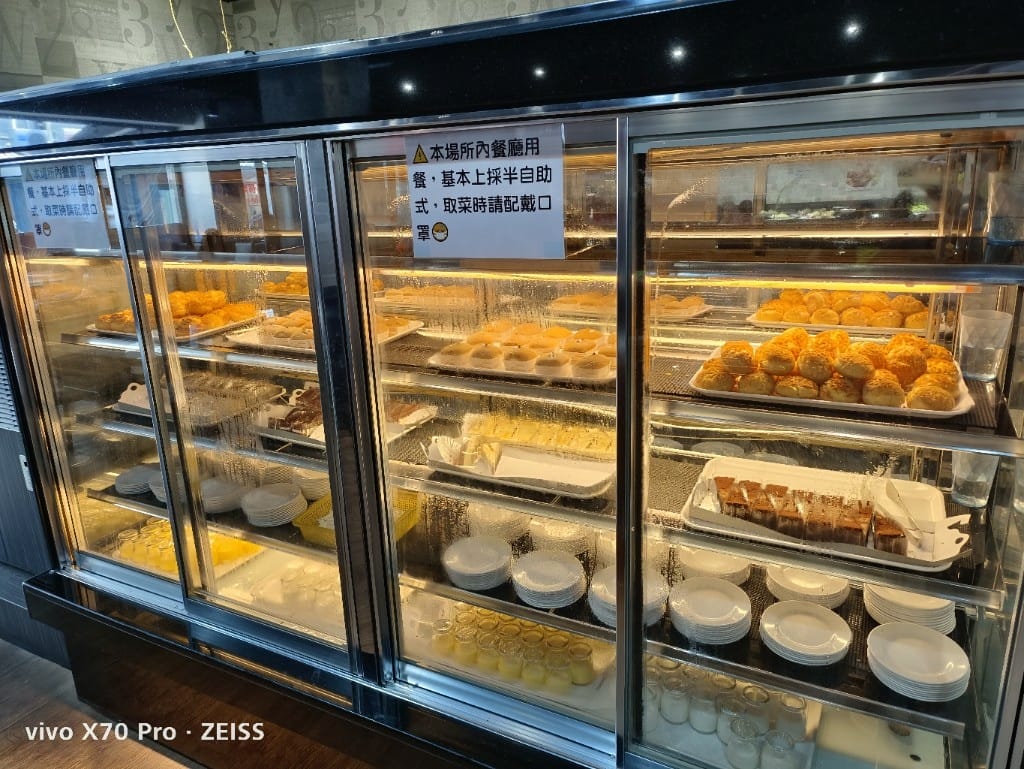 【新莊美食】輔大牛排百匯，兩人同行一人半價只要$240起吃到飽20220311