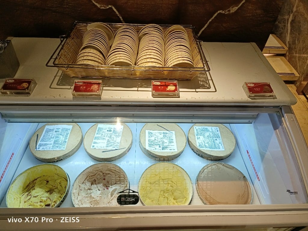 【台北吃到飽】喜來登12廚下午餐，龍蝦再度自由了！