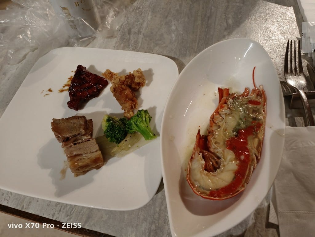 【台北吃到飽】喜來登12廚下午餐，龍蝦再度自由了！