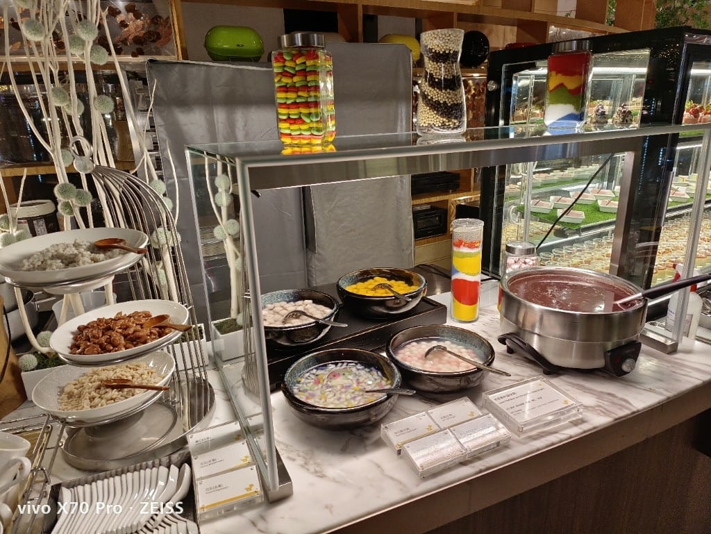 【台北吃到飽】喜來登12廚下午餐，龍蝦再度自由了！