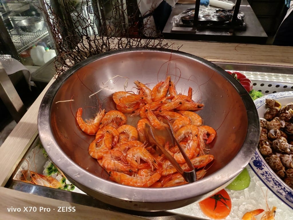 【台北吃到飽】喜來登12廚下午餐，龍蝦再度自由了！