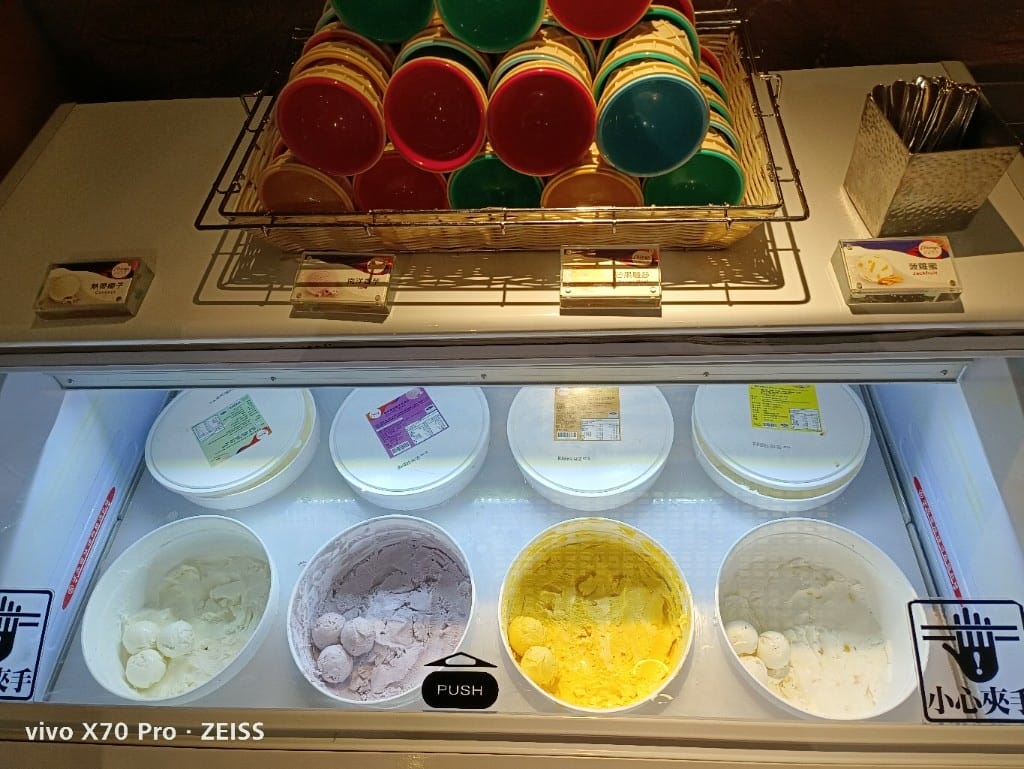 【台北吃到飽】喜來登12廚下午餐，龍蝦再度自由了！