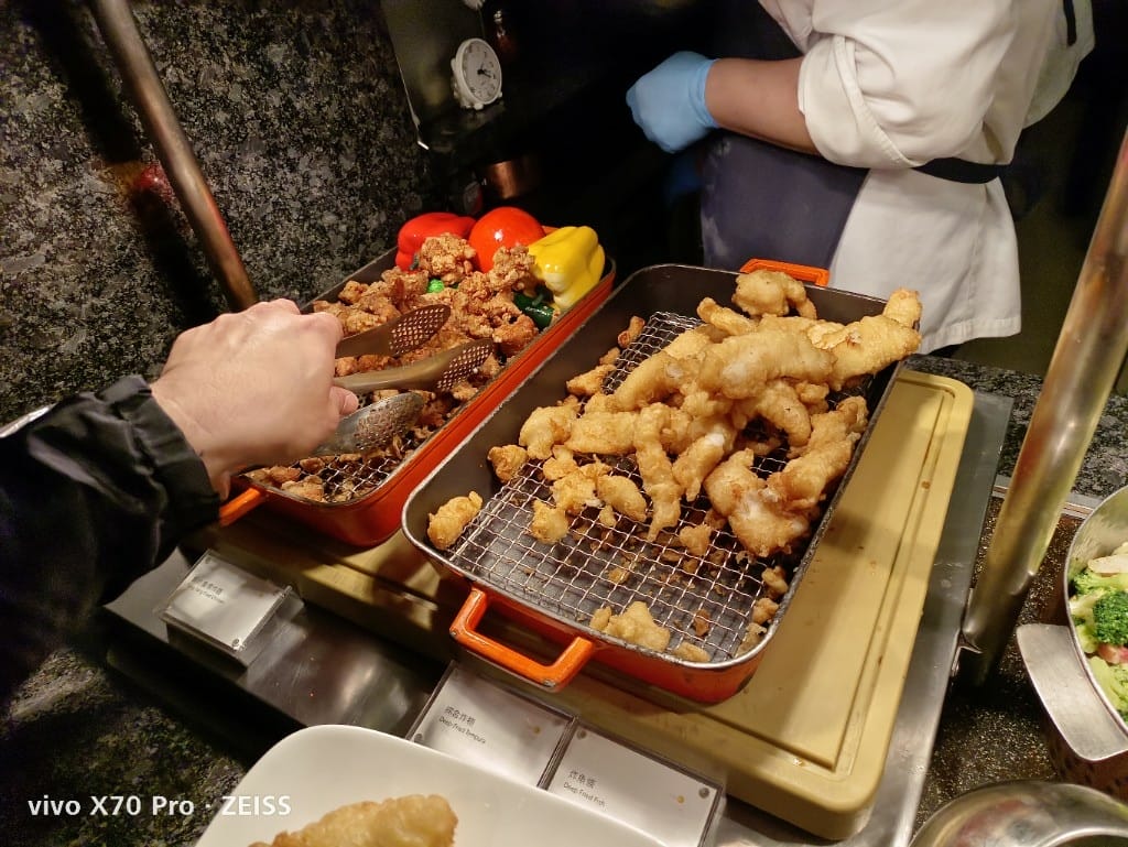 【台北吃到飽】喜來登12廚下午餐，龍蝦再度自由了！