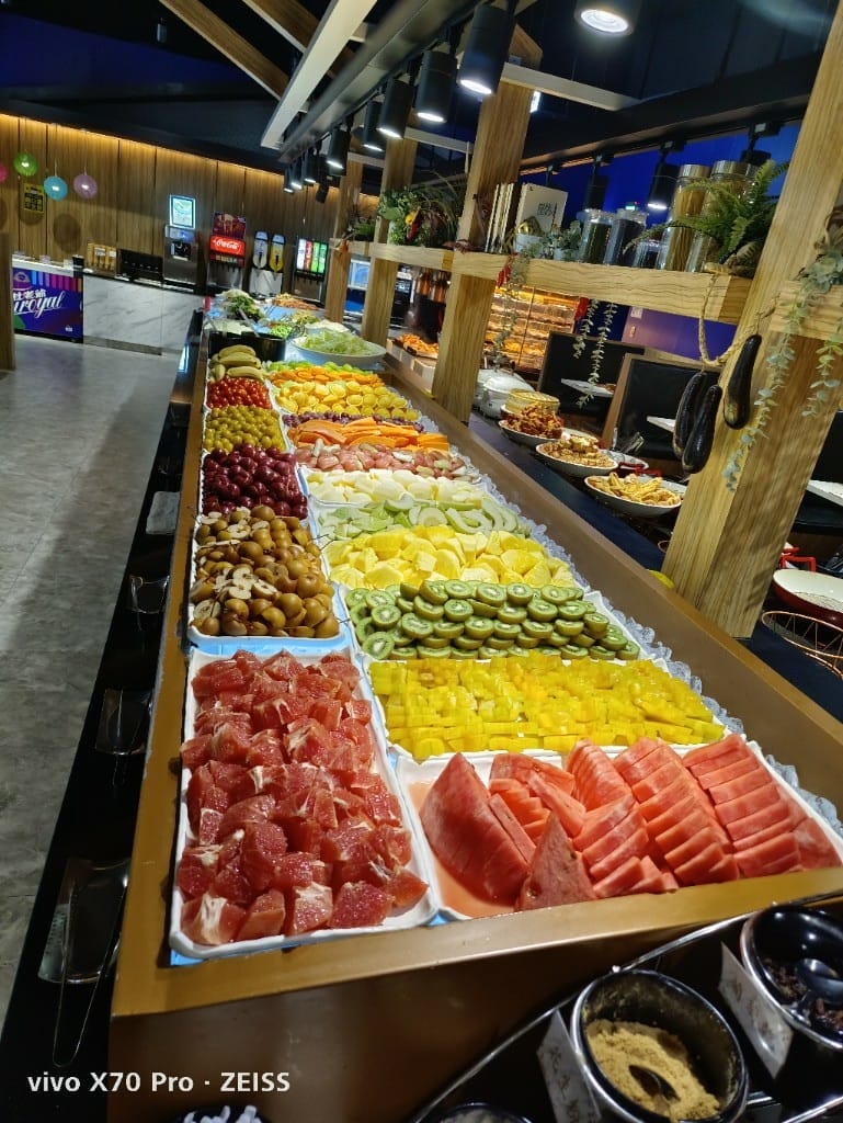 【中和吃到飽】我家牛排中和店4訪，水果超浮誇的自助吧只要299起吃到飽❤️