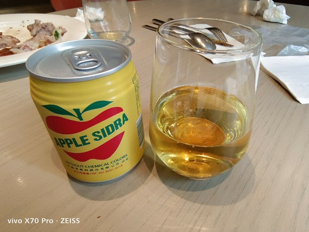 【板橋吃到飽】新板希爾頓悅市集，起士節開跑，兩人同行一人免費哦！