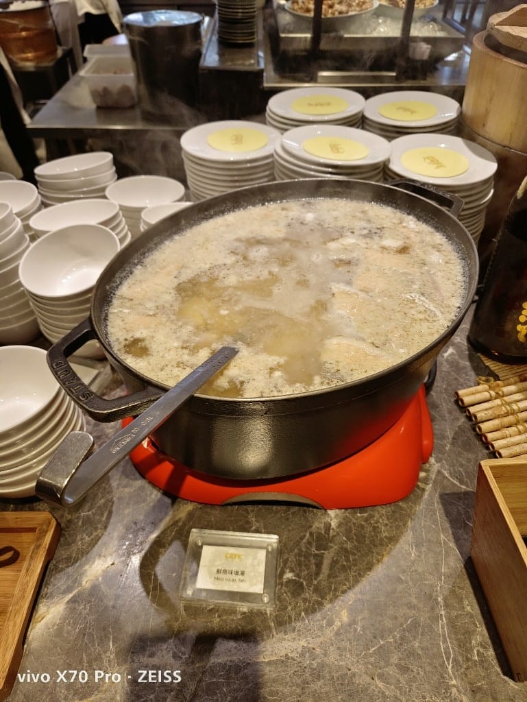 【台北美食】君悅凱菲屋午餐，餐點一樣有水準的飯店百匯