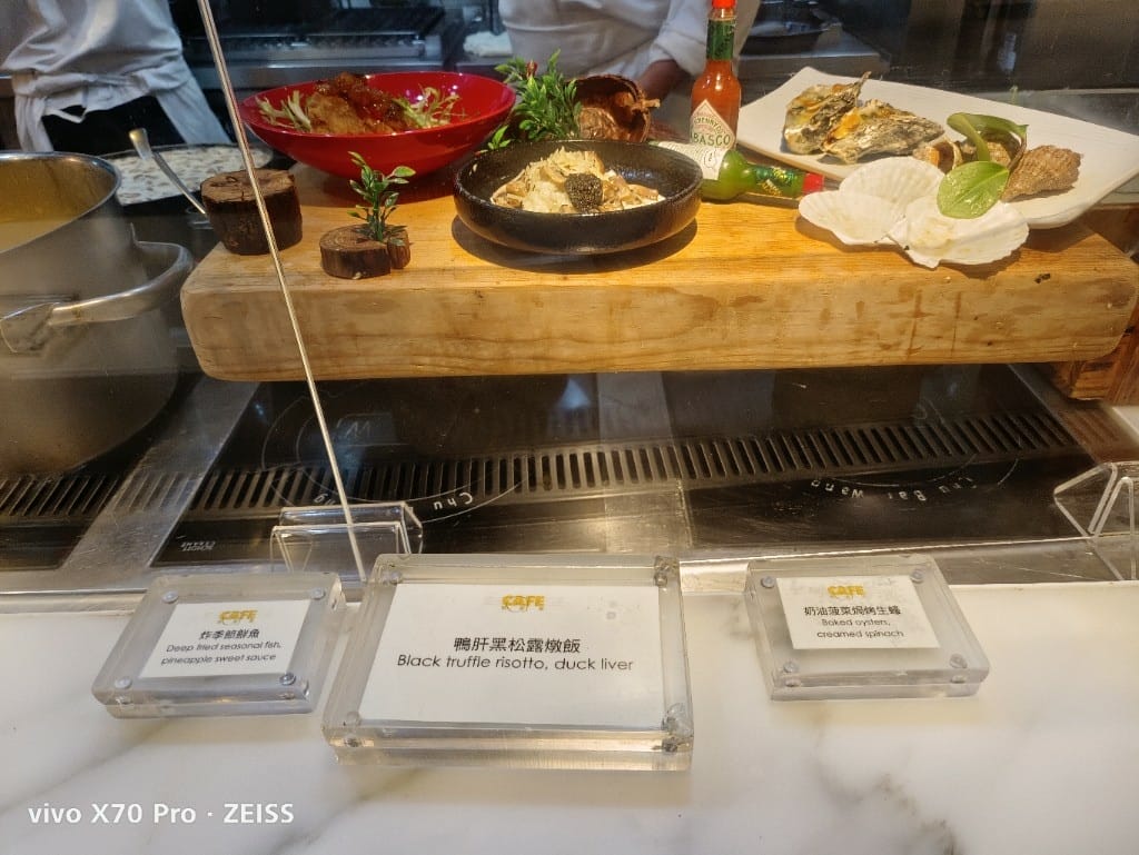 【台北美食】君悅凱菲屋午餐，餐點一樣有水準的飯店百匯