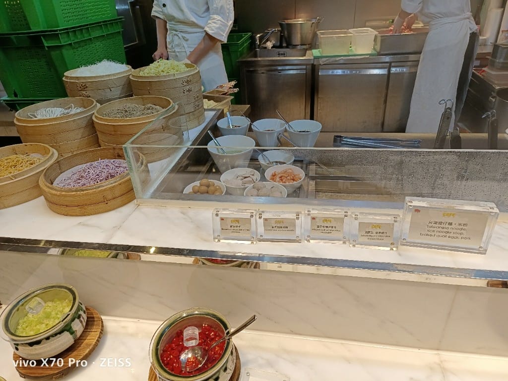 【台北美食】君悅凱菲屋午餐，餐點一樣有水準的飯店百匯