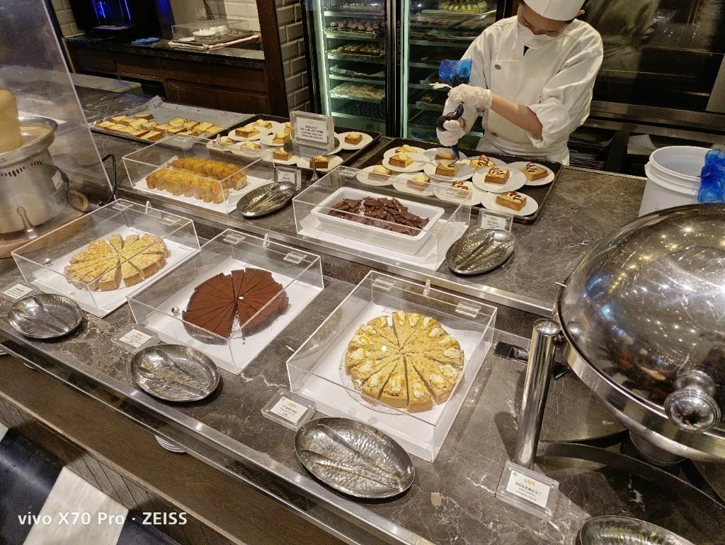 【台北美食】君悅凱菲屋午餐，餐點一樣有水準的飯店百匯
