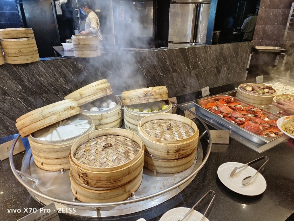 【台北吃到飽】漢來海港城，下午茶還有鮭生，美味且最超值的百匯👍👍👍