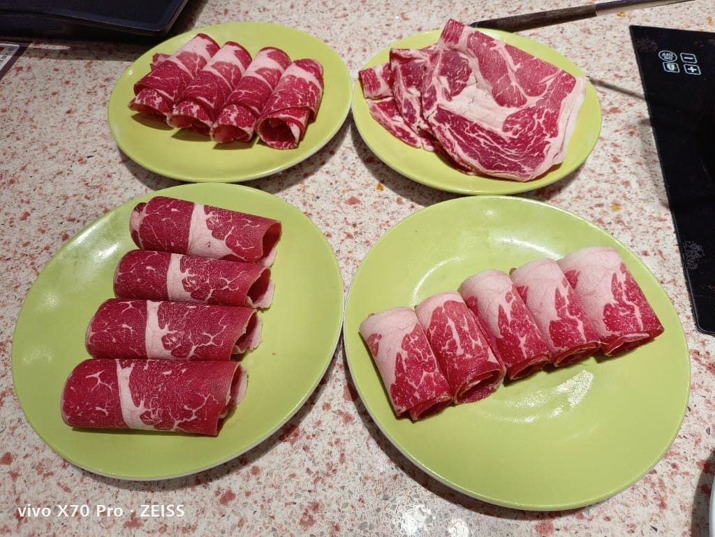 【板橋吃到飽】小福利火鍋會所，食材超棒，躍升為個人麻辣鍋首選❤️