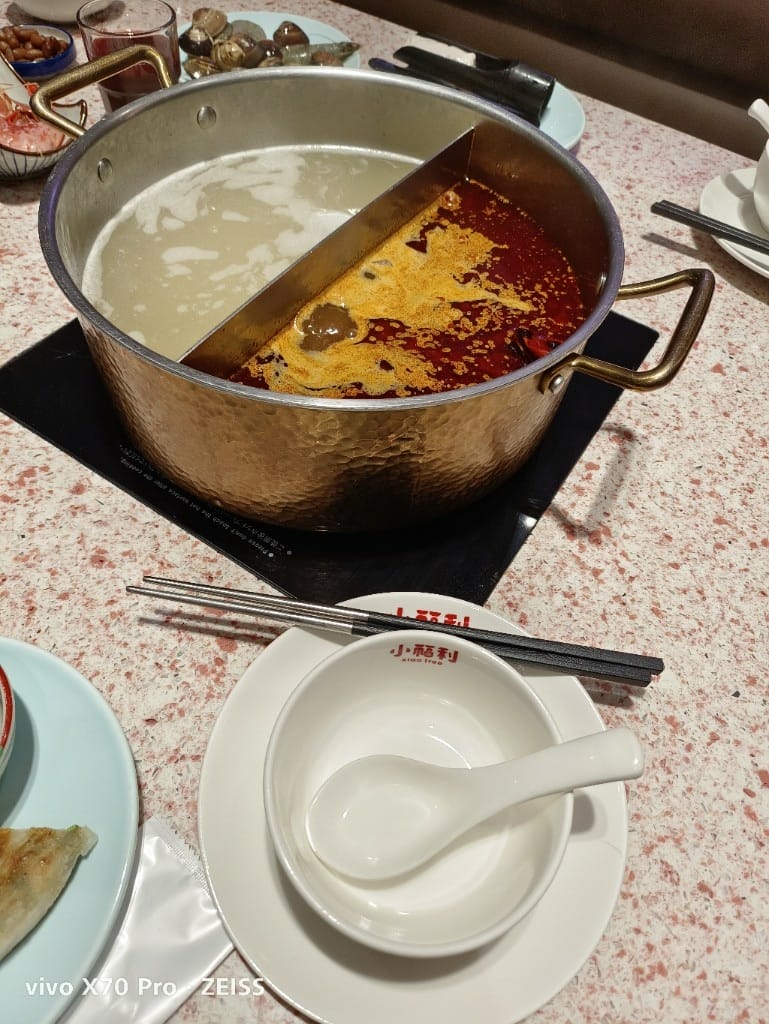 【板橋吃到飽】小福利火鍋會所，食材超棒，躍升為個人麻辣鍋首選❤️
