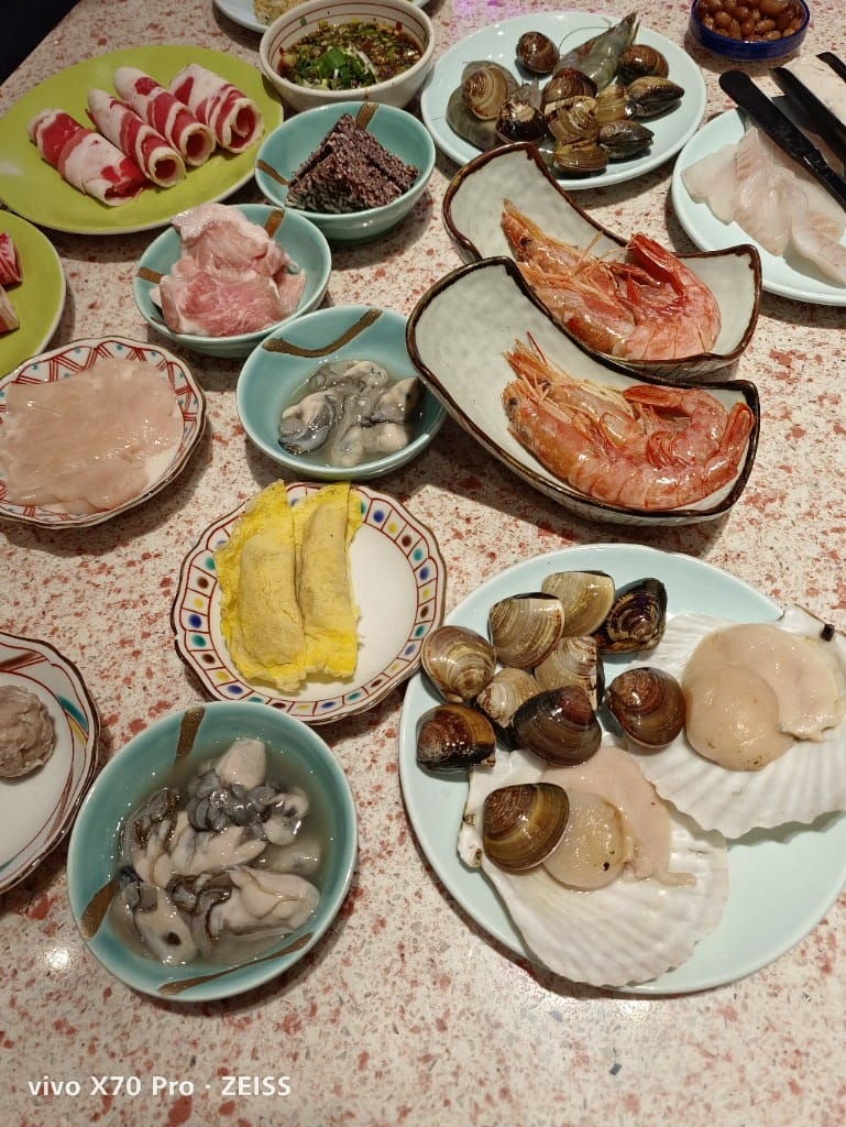 【板橋吃到飽】小福利火鍋會所，食材超棒，躍升為個人麻辣鍋首選❤️