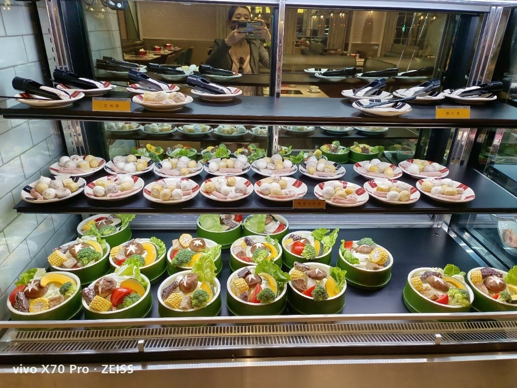 【板橋吃到飽】小福利火鍋會所，食材超棒，躍升為個人麻辣鍋首選❤️