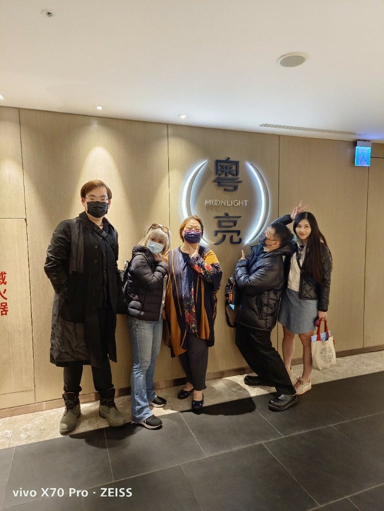 【台北美食】六福萬怡粵亮廣式餐廳，神仙乾坤燒鵝一鵝四吃，沒訂吃不到哦！
