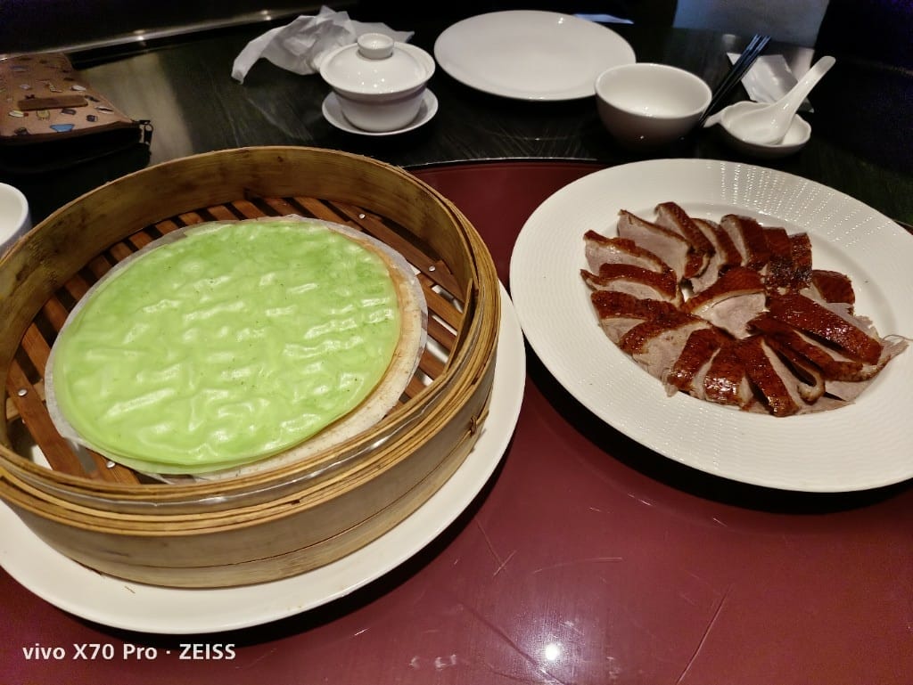【台北美食】六福萬怡粵亮廣式餐廳，神仙乾坤燒鵝一鵝四吃，沒訂吃不到哦！