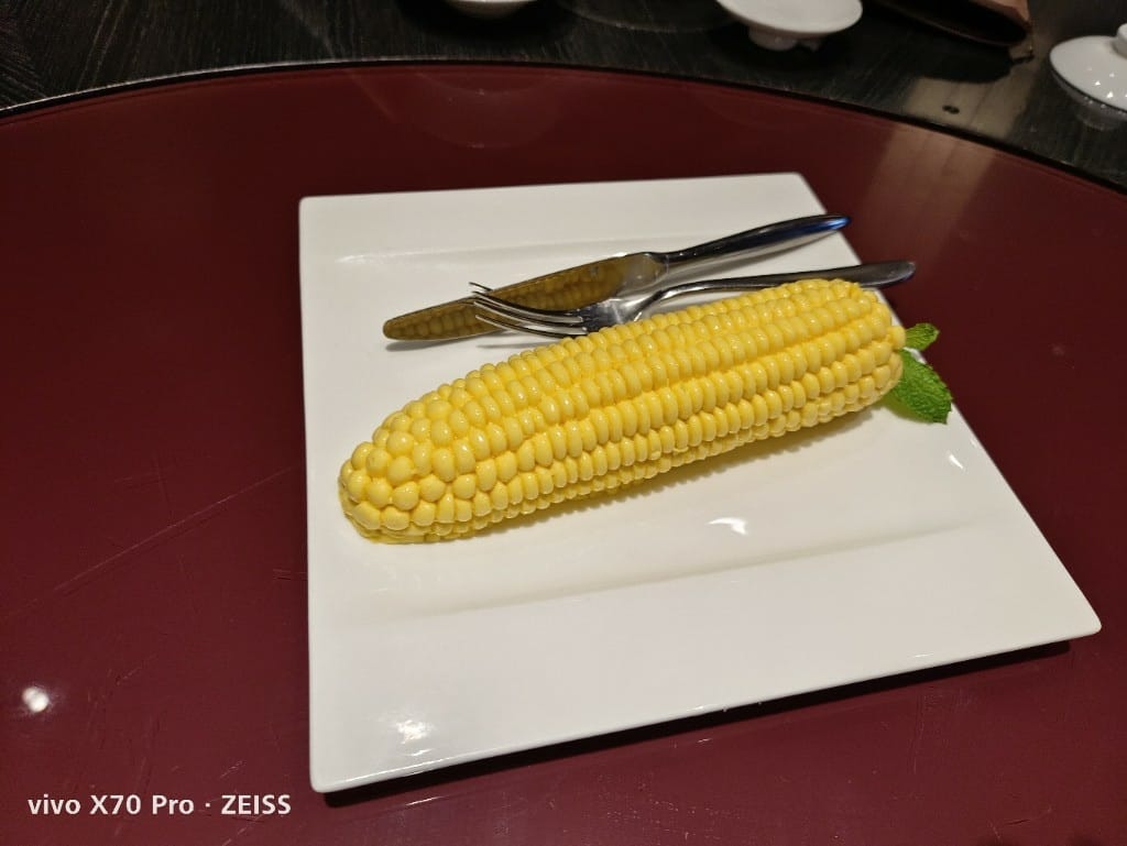 【台北美食】六福萬怡粵亮廣式餐廳，神仙乾坤燒鵝一鵝四吃，沒訂吃不到哦！
