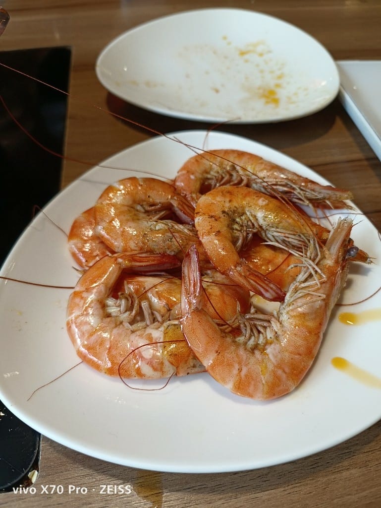【台北吃到飽】滿堂紅頂級麻辣鴛鴦鍋，老牌麻辣鍋吃到飽，肉質出乎意料之外讚！20220403