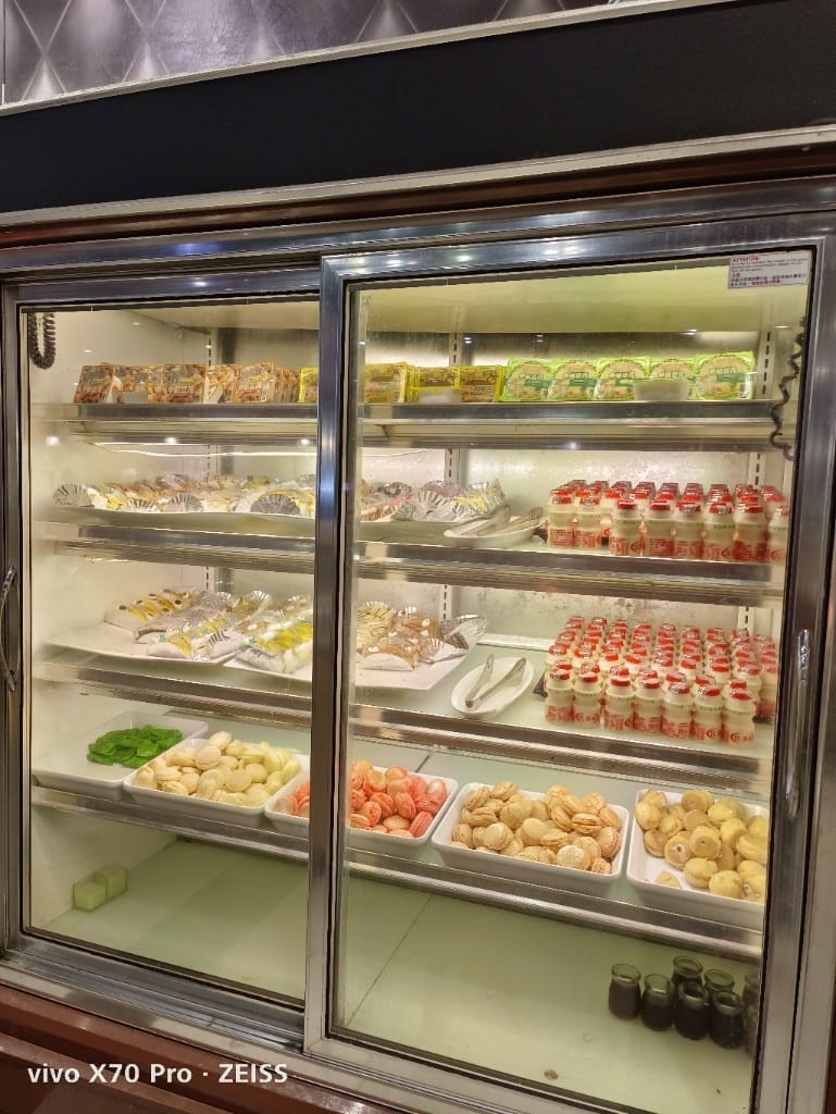 【新莊吃到飽】貴族世家體育館店，自助吧大進步的平價牛排吃到飽！