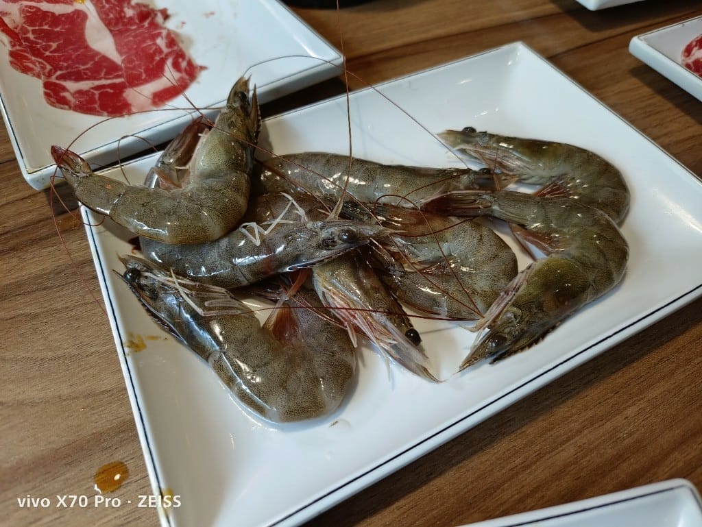 【台北吃到飽】滿堂紅頂級麻辣鴛鴦鍋，老牌麻辣鍋吃到飽，肉質出乎意料之外讚！20220403