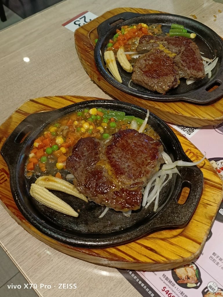 【新莊吃到飽】貴族世家體育館店，自助吧大進步的平價牛排吃到飽！