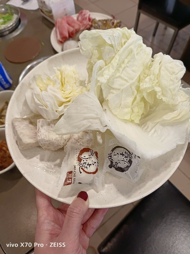 【士林吃到飽】強強滾日式精緻涮涮屋6訪，士林平價的涮涮鍋吃到飽❤️