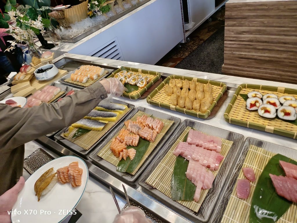 【新莊吃到飽】峇里斯南洋海鮮總匯，新莊最新吃到飽，試營運前3天買一送一哦！