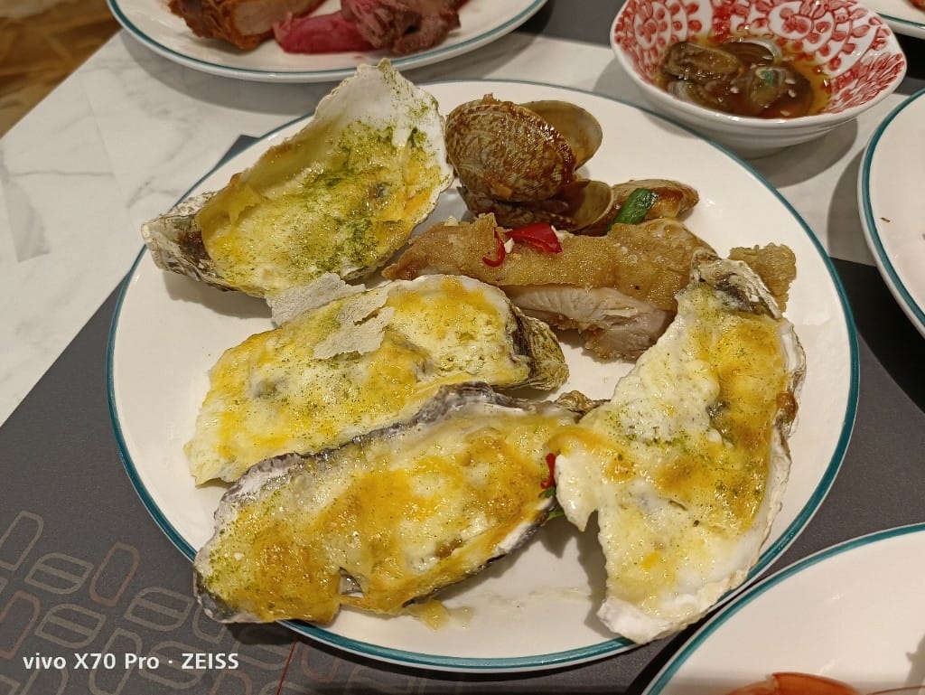 【新莊吃到飽】峇里斯南洋海鮮總匯，新莊最新吃到飽，試營運前3天買一送一哦！