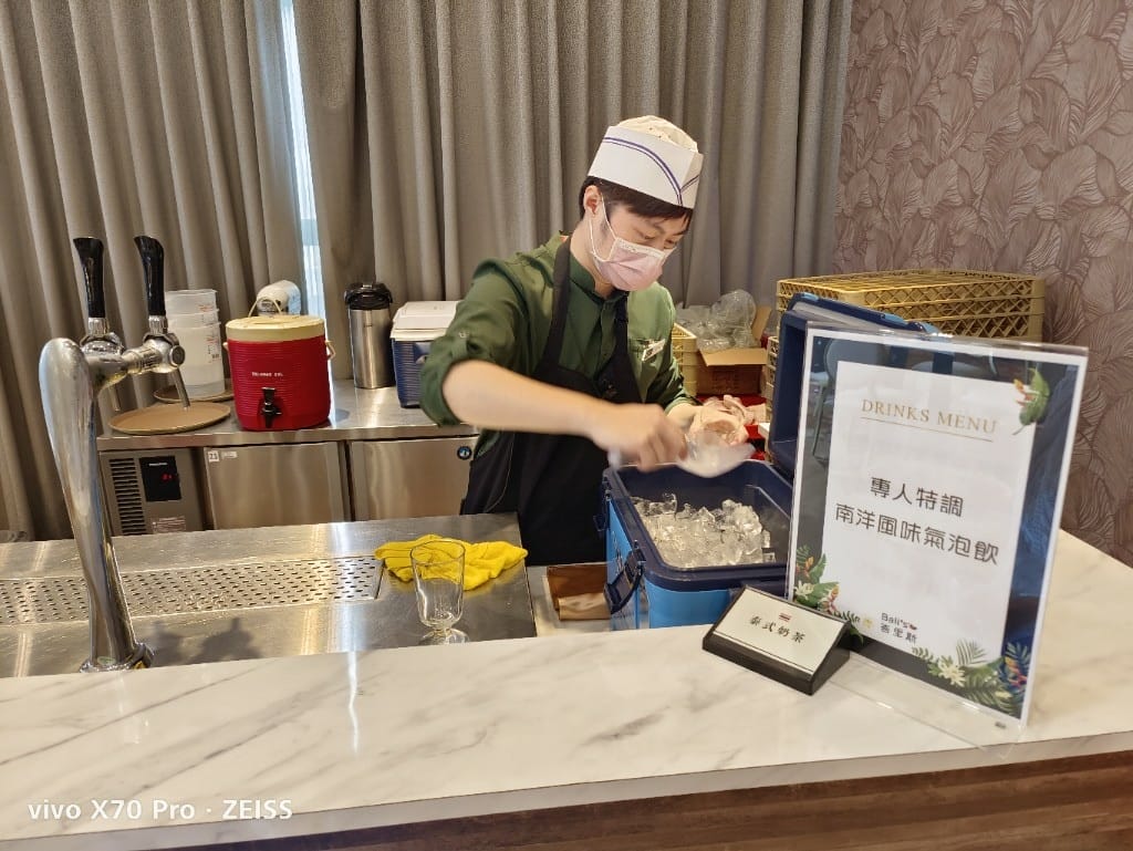 【新莊吃到飽】峇里斯南洋海鮮總匯，新莊最新吃到飽，試營運前3天買一送一哦！