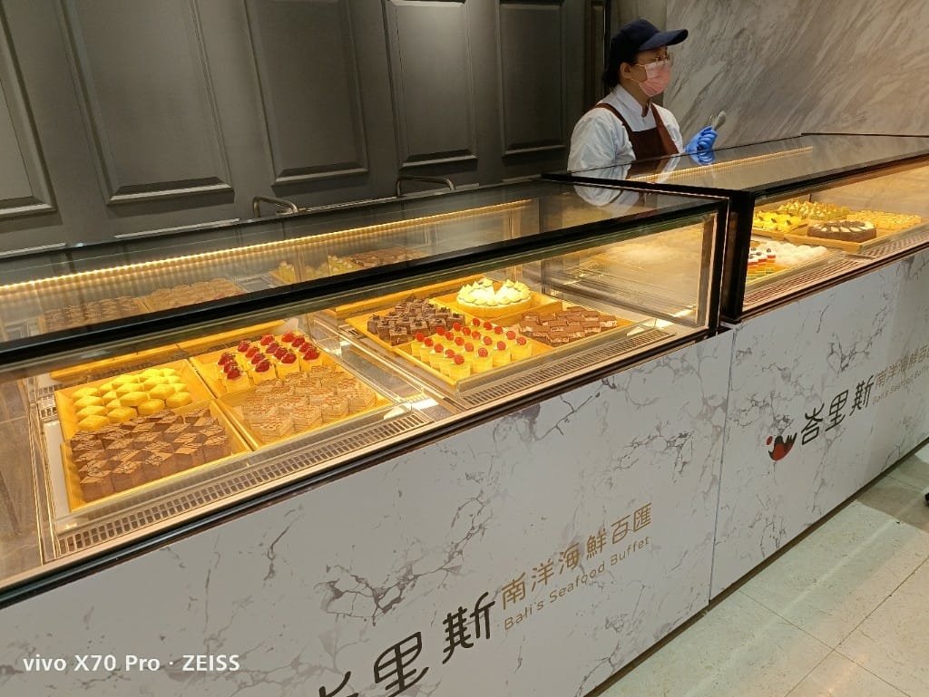 【新莊吃到飽】峇里斯南洋海鮮總匯，新莊最新吃到飽，試營運前3天買一送一哦！