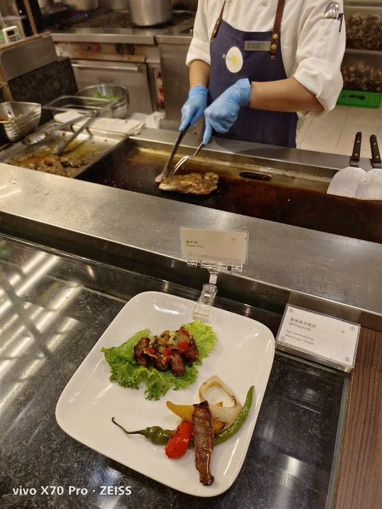 【台北吃到飽】喜來登12廚下午餐，回歸原價但菜色不思進取的K12