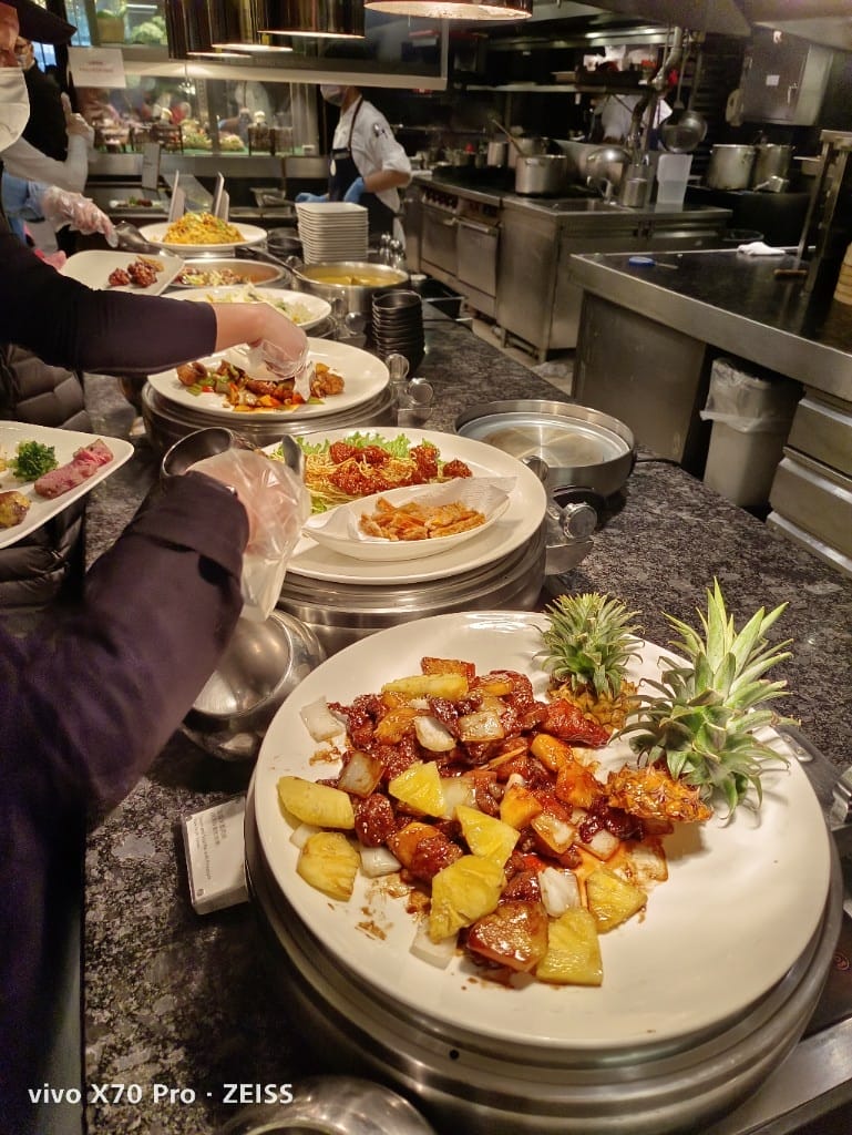【台北吃到飽】喜來登12廚下午餐，回歸原價但菜色不思進取的K12