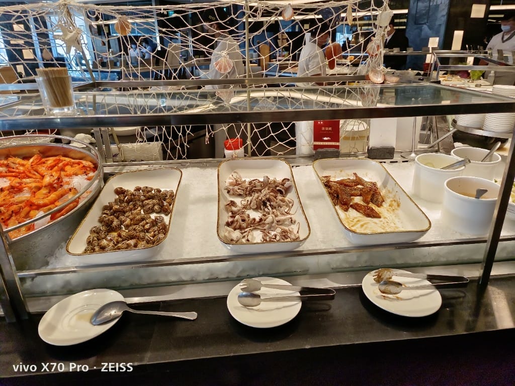 【台北吃到飽】漢來海港城天母店，美味又超值的百匯，還有瘋狂派對甜點季哦！