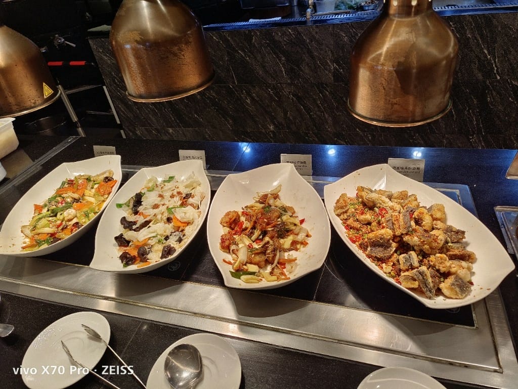 【台北吃到飽】漢來海港城天母店，美味又超值的百匯，還有瘋狂派對甜點季哦！