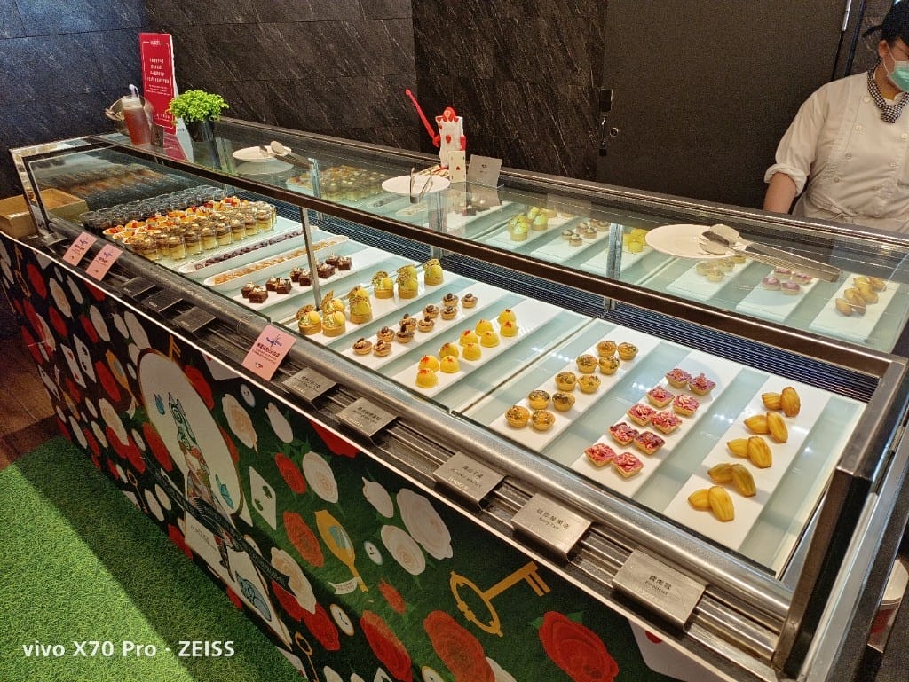 【台北吃到飽】漢來海港城天母店，美味又超值的百匯，還有瘋狂派對甜點季哦！