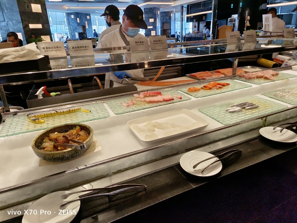 【台北吃到飽】漢來海港城天母店，美味又超值的百匯，還有瘋狂派對甜點季哦！