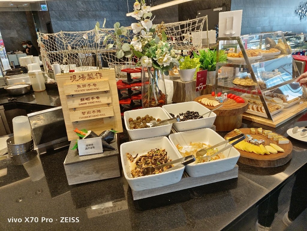 【台北吃到飽】漢來海港城天母店，美味又超值的百匯，還有瘋狂派對甜點季哦！