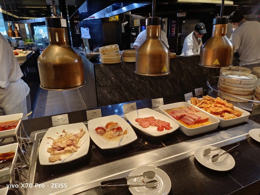 【台北吃到飽】漢來海港城天母店，美味又超值的百匯，還有瘋狂派對甜點季哦！