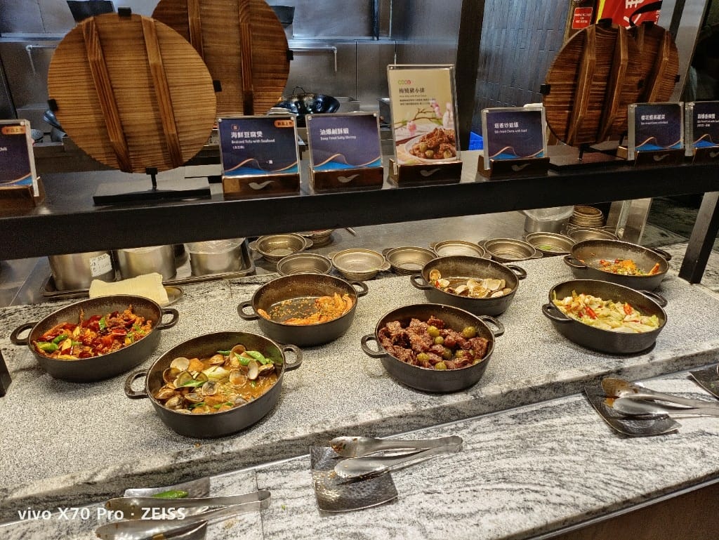 【台北吃到飽】饗食天堂大直店，假日午餐焗烤生蠔吃到飽還千元有找，CP值超高❤️