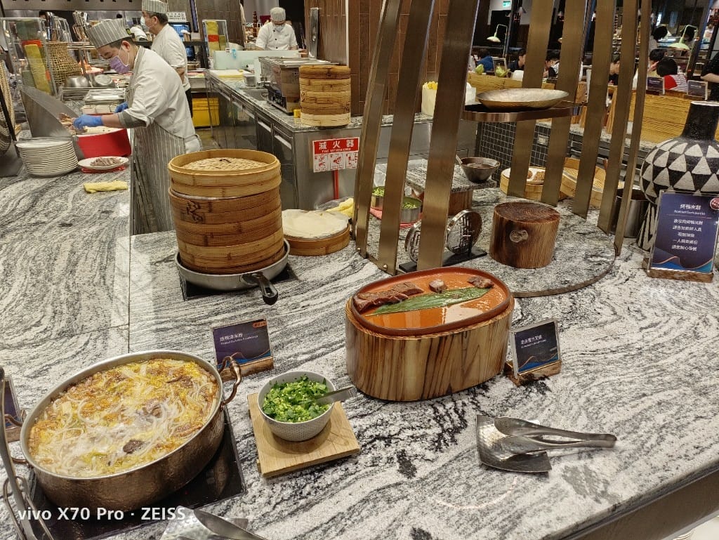 【台北吃到飽】饗食天堂大直店，假日午餐焗烤生蠔吃到飽還千元有找，CP值超高❤️