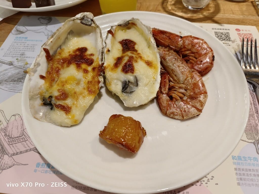 【台北吃到飽】饗食天堂大直店，假日午餐焗烤生蠔吃到飽還千元有找，CP值超高❤️