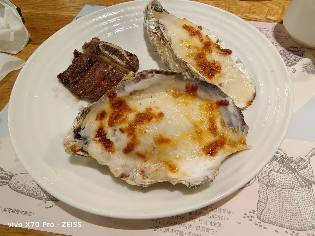 【台北吃到飽】饗食天堂大直店，假日午餐焗烤生蠔吃到飽還千元有找，CP值超高❤️