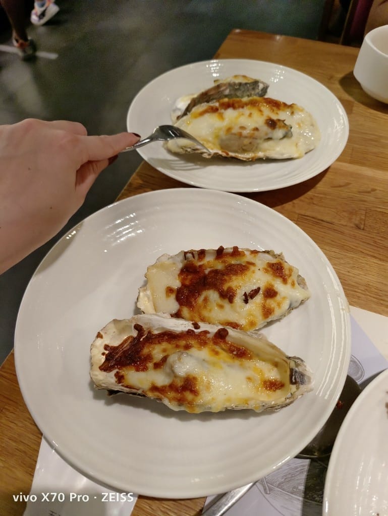 【台北吃到飽】饗食天堂大直店，假日午餐焗烤生蠔吃到飽還千元有找，CP值超高❤️