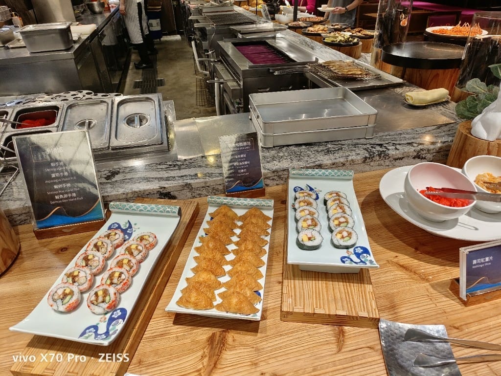【台北吃到飽】饗食天堂大直店，假日午餐焗烤生蠔吃到飽還千元有找，CP值超高❤️