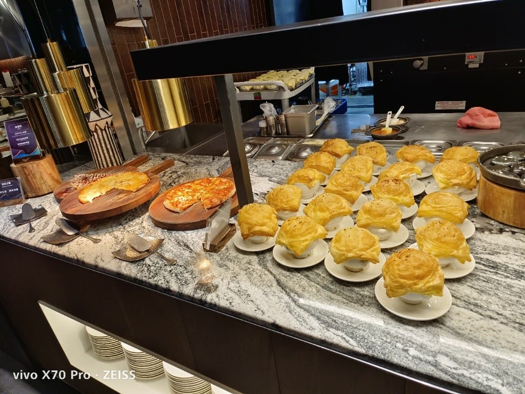 【台北吃到飽】饗食天堂大直店，假日午餐焗烤生蠔吃到飽還千元有找，CP值超高❤️