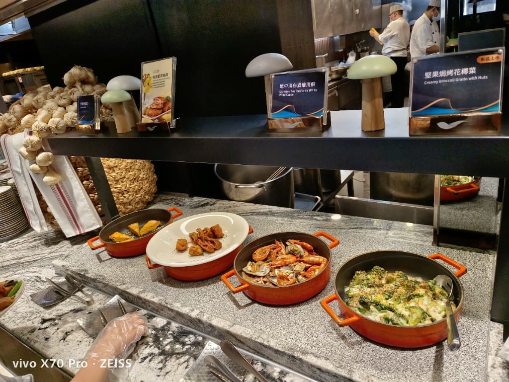 【台北吃到飽】饗食天堂大直店，假日午餐焗烤生蠔吃到飽還千元有找，CP值超高❤️