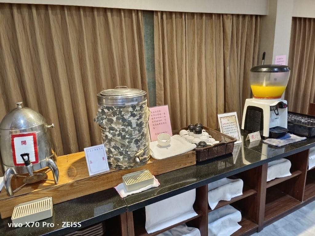 【台北吃到飽】國軍英雄館早餐，中式早餐只要$130，滿滿焢肉吃到飽耶！❤️