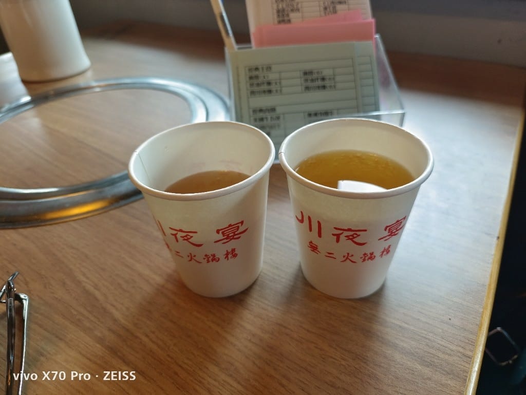 【台北吃到飽】川巴子火鍋樓，好久不見的川巴子，多款川味涼菜吃到飽，母親節期間5人同行1人免費哦！