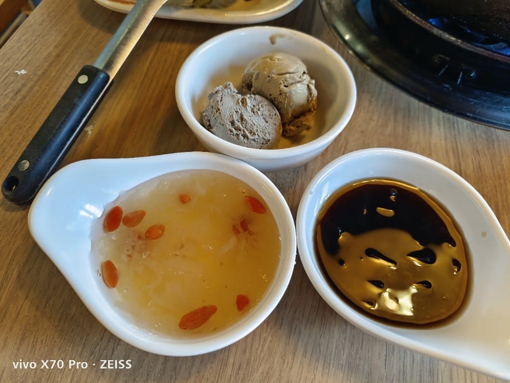 【台北吃到飽】川巴子火鍋樓，好久不見的川巴子，多款川味涼菜吃到飽，母親節期間5人同行1人免費哦！