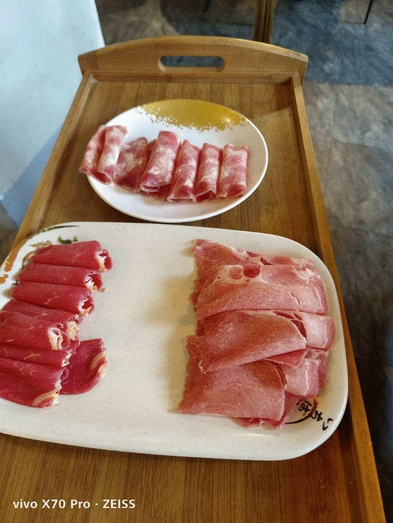 【台北吃到飽】川巴子火鍋樓，好久不見的川巴子，多款川味涼菜吃到飽，母親節期間5人同行1人免費哦！